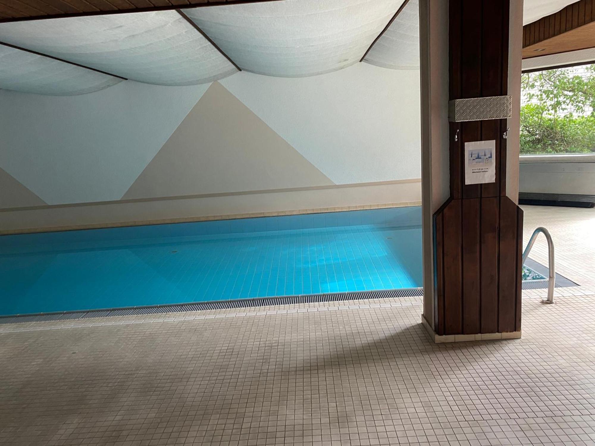Workation Nature View Mit Balkon, Indoor Pool, Kueche Tiefgarage Auf Anfrage 威斯巴登 外观 照片