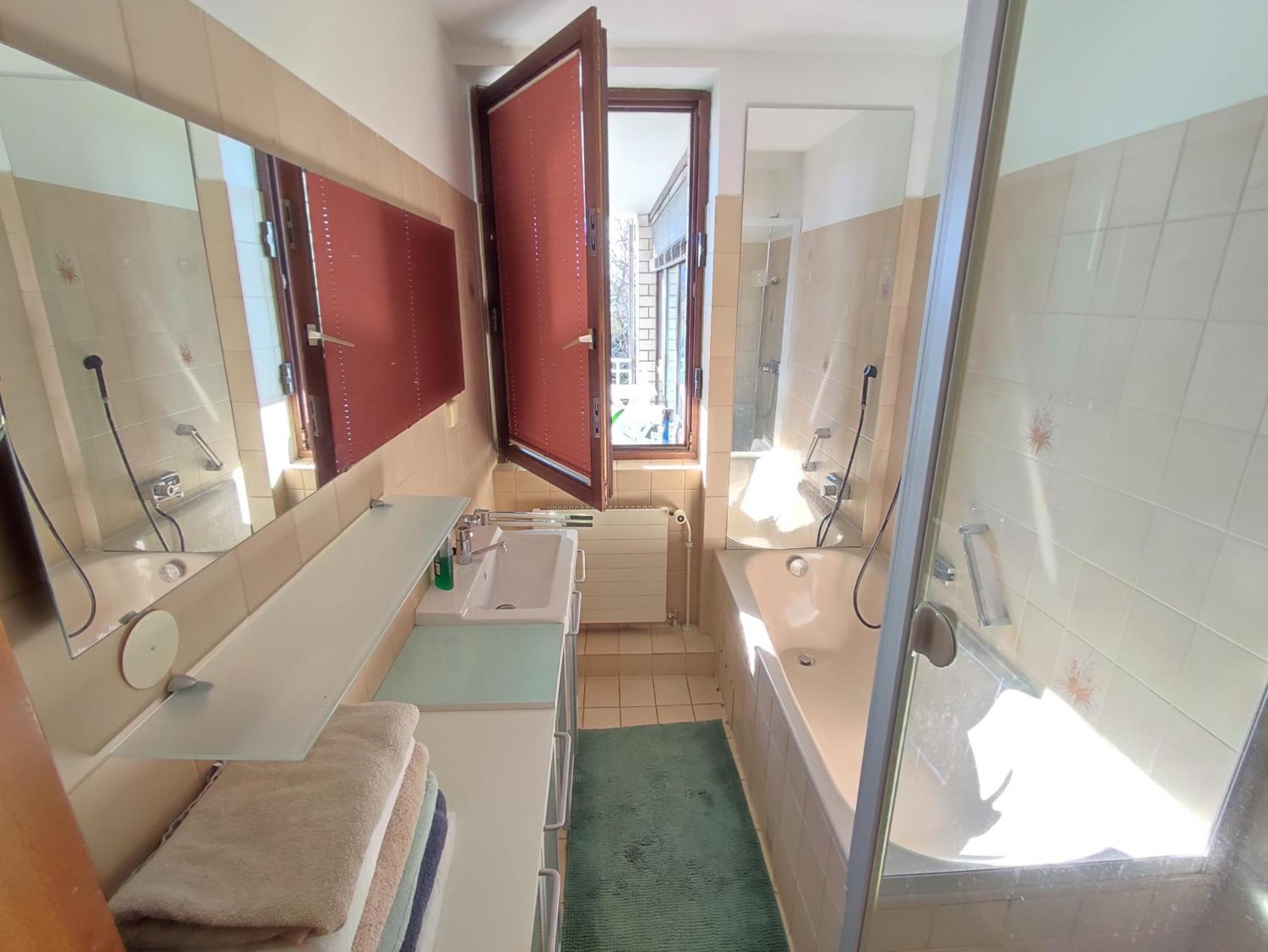 Workation Nature View Mit Balkon, Indoor Pool, Kueche Tiefgarage Auf Anfrage 威斯巴登 外观 照片
