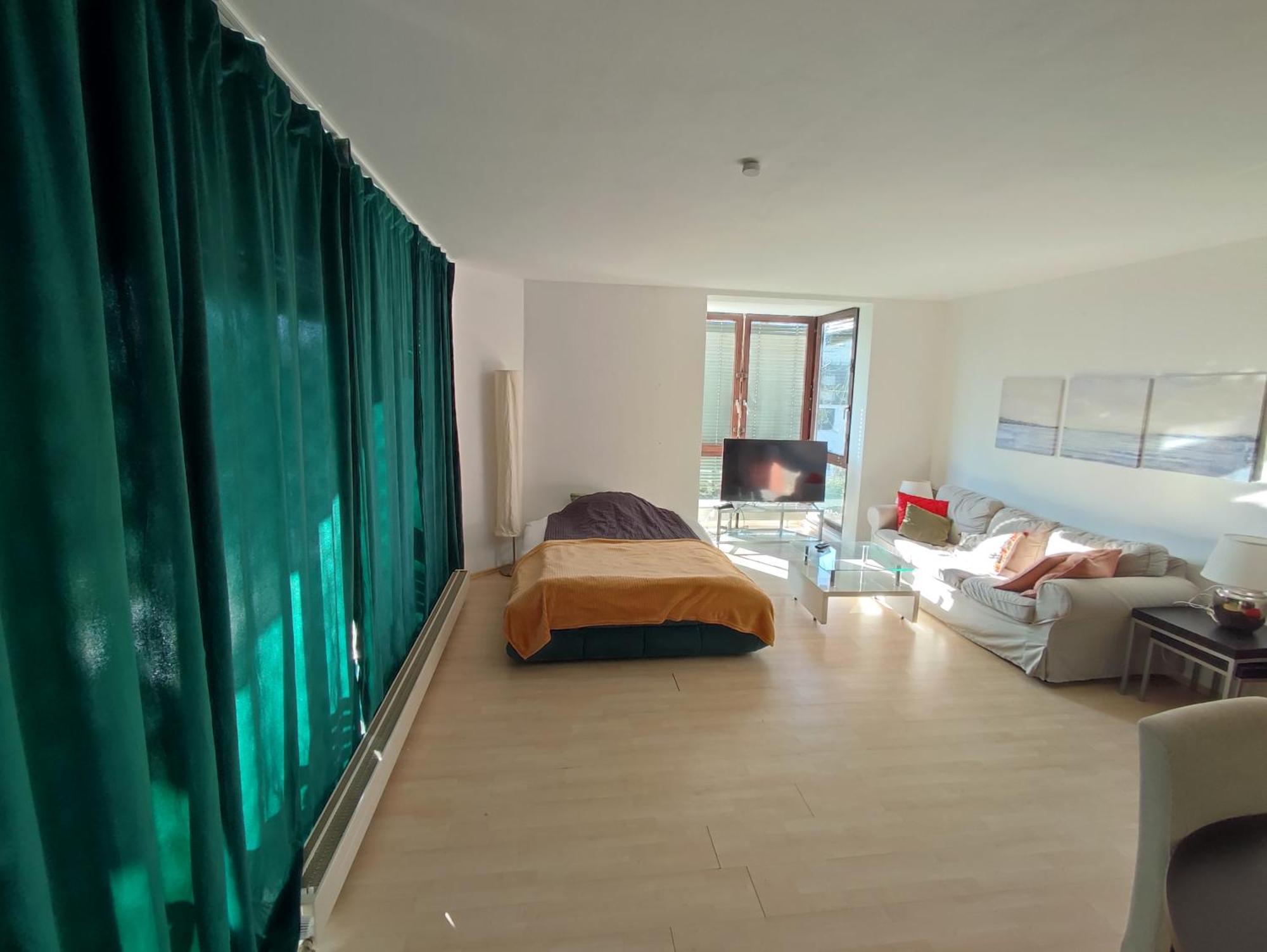 Workation Nature View Mit Balkon, Indoor Pool, Kueche Tiefgarage Auf Anfrage 威斯巴登 外观 照片