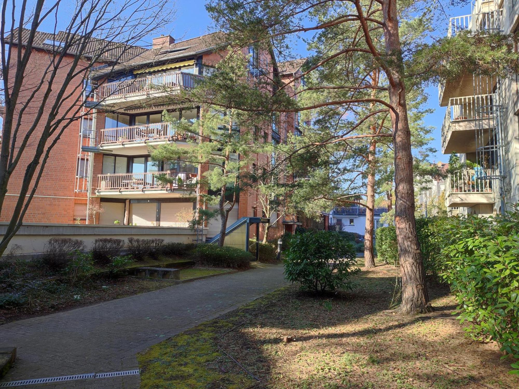 Workation Nature View Mit Balkon, Indoor Pool, Kueche Tiefgarage Auf Anfrage 威斯巴登 外观 照片