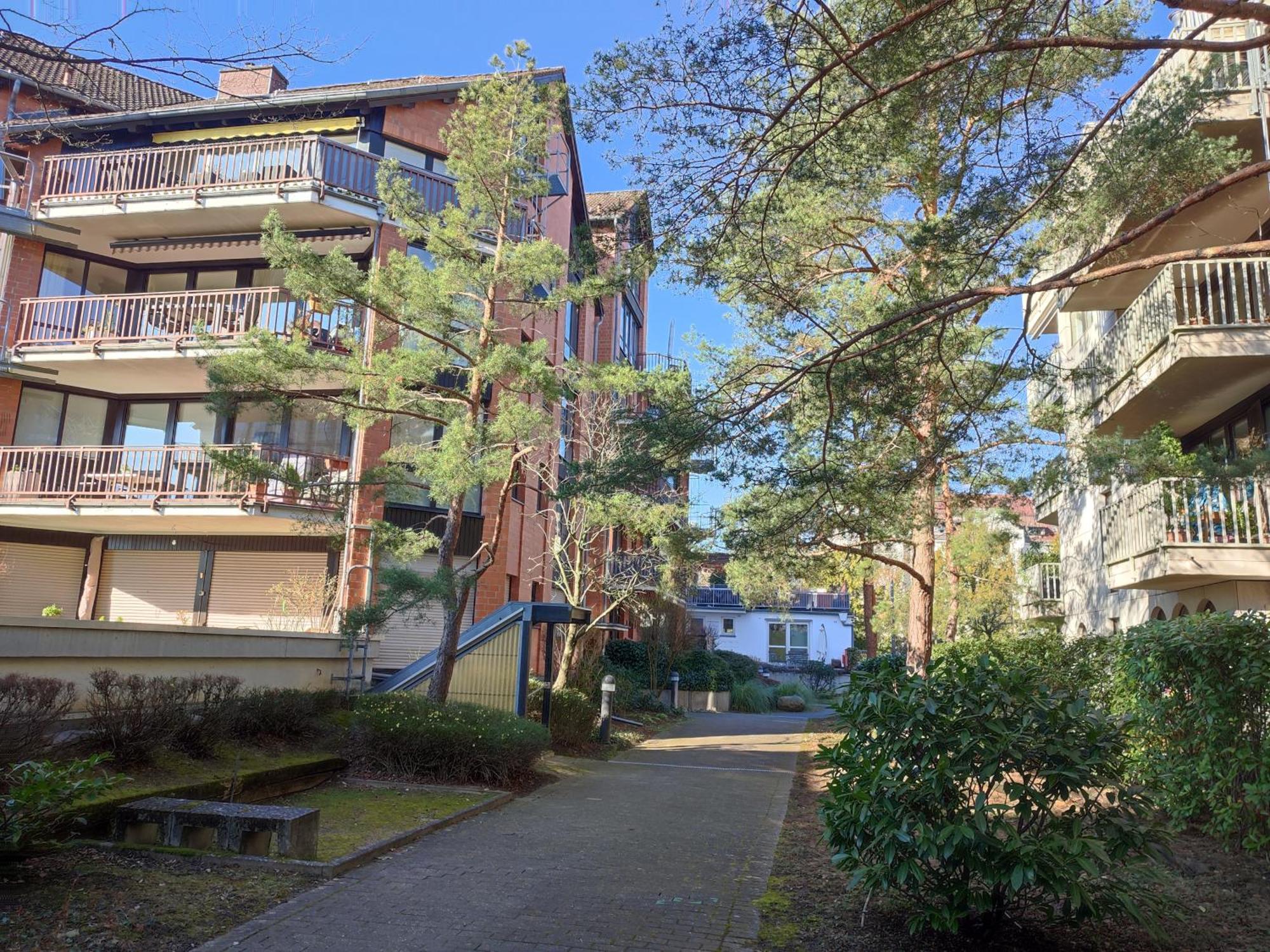 Workation Nature View Mit Balkon, Indoor Pool, Kueche Tiefgarage Auf Anfrage 威斯巴登 外观 照片