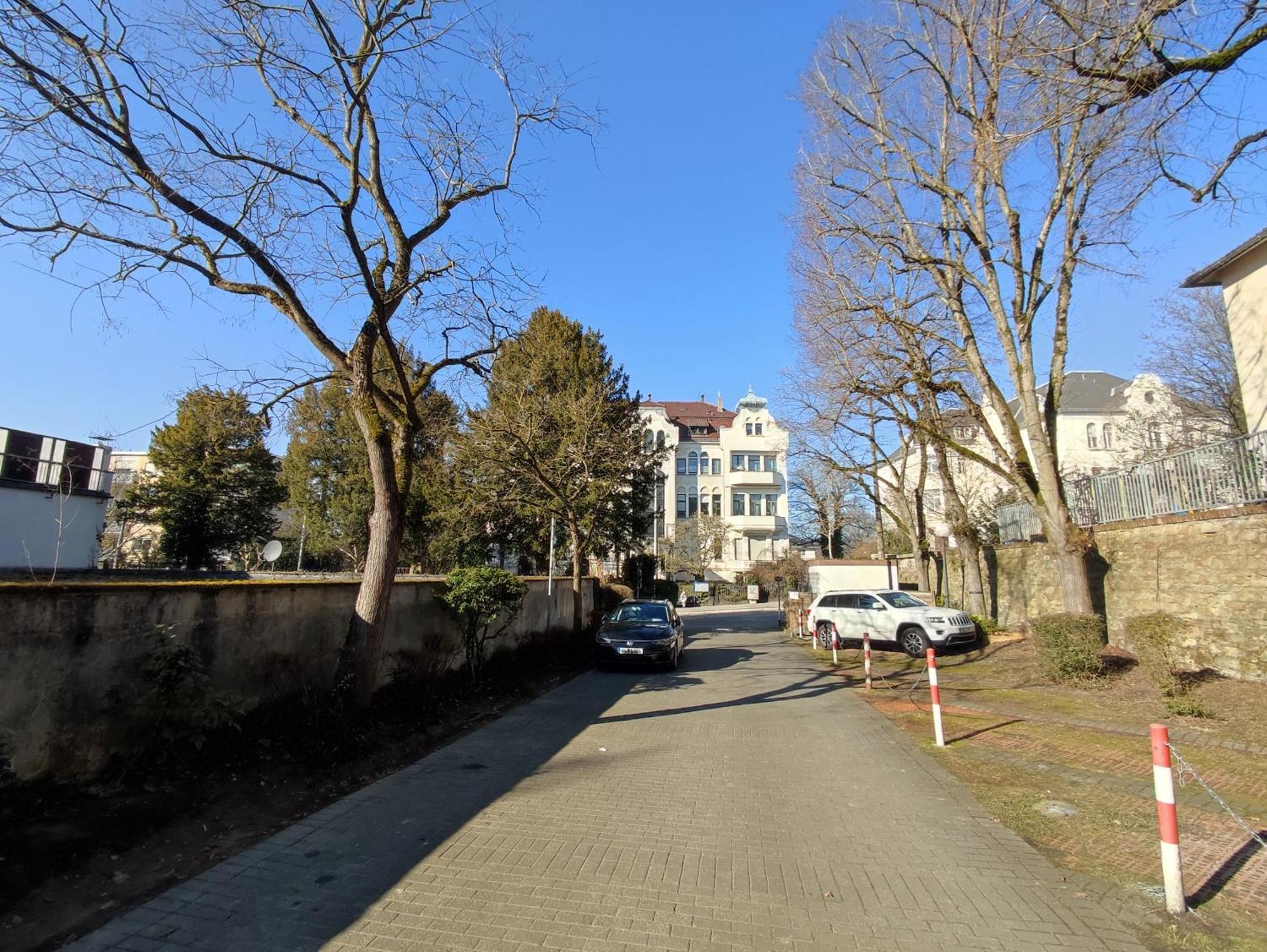 Workation Nature View Mit Balkon, Indoor Pool, Kueche Tiefgarage Auf Anfrage 威斯巴登 外观 照片