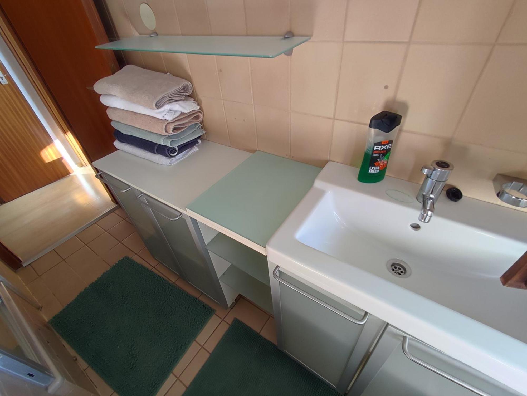Workation Nature View Mit Balkon, Indoor Pool, Kueche Tiefgarage Auf Anfrage 威斯巴登 外观 照片